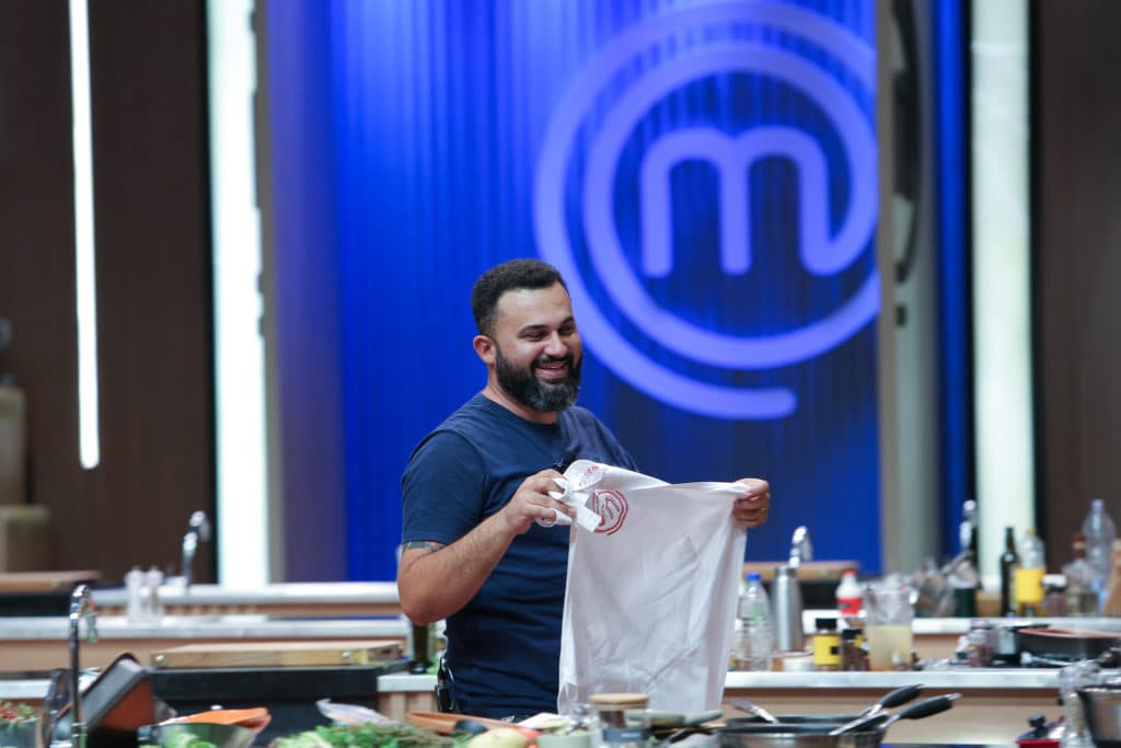 Após se inscrever sete vezes no “MasterChef Brasil”, Renato é eliminado do talent show