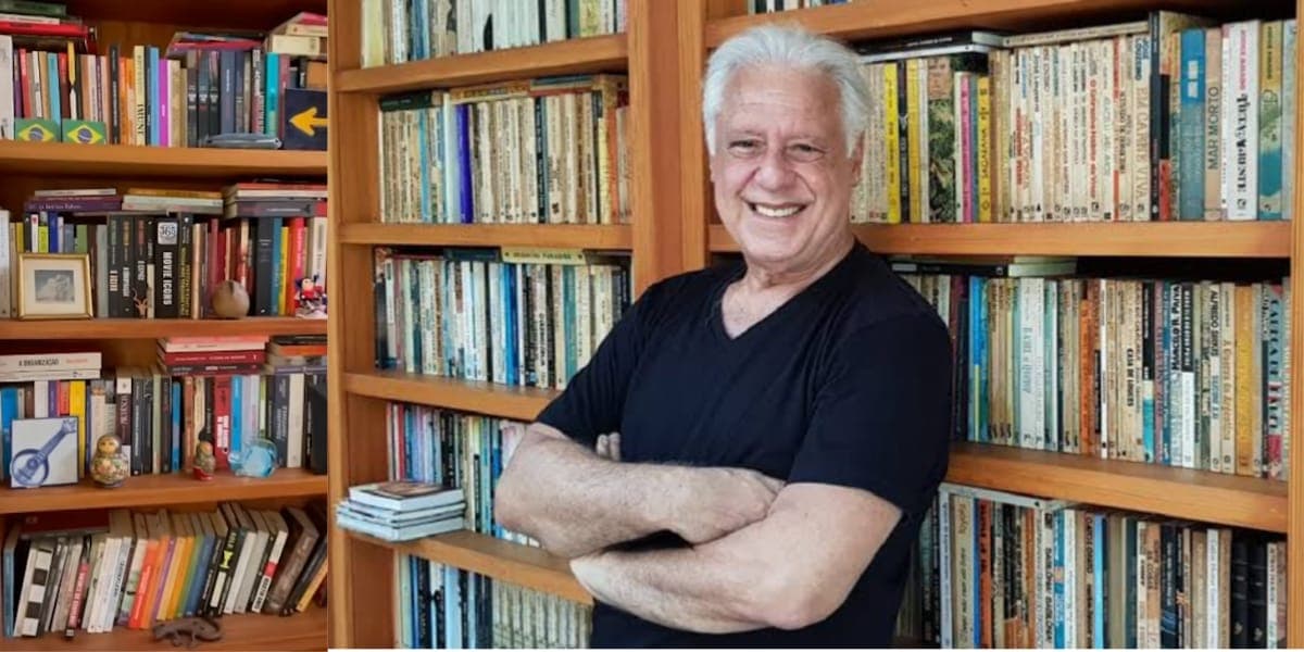 Escritório de Antônio Fagundes, com estantes repletas de livros (Reprodução: Youtube) Escritório de Antônio Fagundes, com estantes repletas de livros (Reprodução: Youtube)