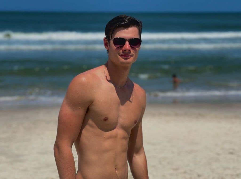 João, filho de Fábio Assunção, impressiona por beleza (Reprodução)