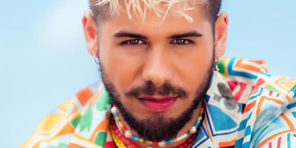 Zé Felipe tem passado revirado, sexualidade exposta e resolve abrir o jogo ao público