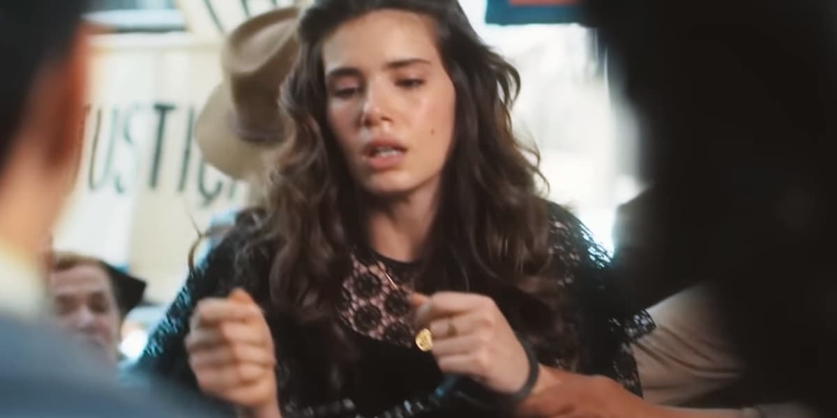 Marê é presa injustamente em Amor Perfeito Marê é presa injustamente em Amor Perfeito