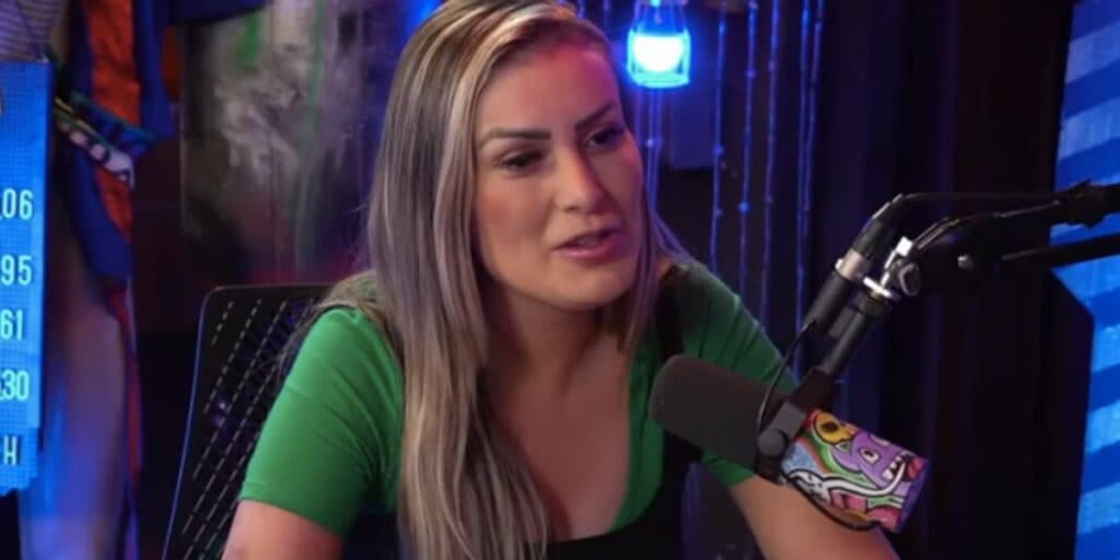 Durante entrevista no podcast Inteligência Ltda, Andressa Urach revelou detalhes (Foto: Reprodução / YouTube) Durante entrevista no podcast Inteligência Ltda, Andressa Urach revelou detalhes (Foto: Reprodução / YouTube)