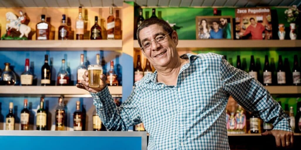 Zeca Pagodinho é dono de bar gigante, que você com certeza conhece e não fazia ideia