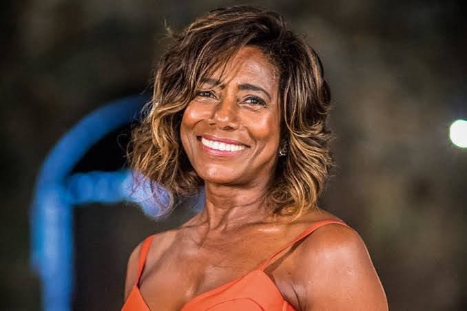 http://tvfoco.uai.com.br/wp-content/uploads/2015/05/Daniela-Mercury.jpg