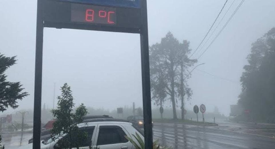 Porto Alegre e Curitiba terão temperaturas menores de 10°C (Reprodução: Internet) Porto Alegre e Curitiba terão temperaturas menores de 10°C (Reprodução: Internet)