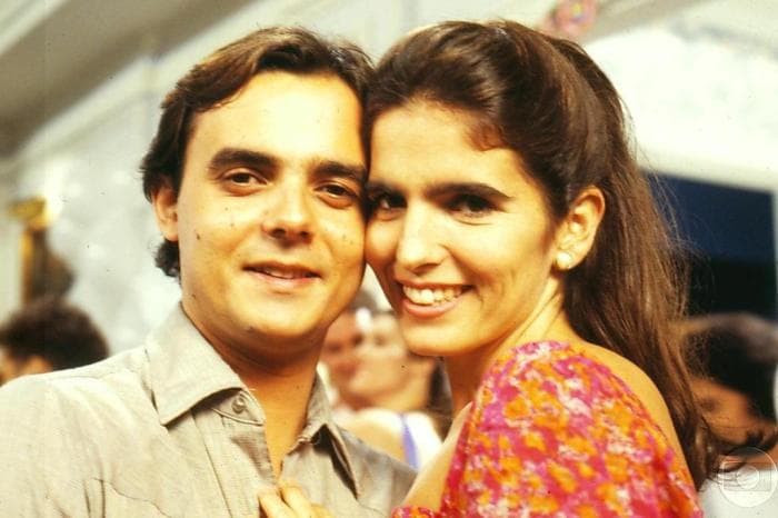 João Alfredo (Cássio Gabus Mendes) e Maria Lucia (Malu Mader) em Anos Rebeldes João Alfredo (Cássio Gabus Mendes) e Maria Lucia (Malu Mader) em Anos Rebeldes