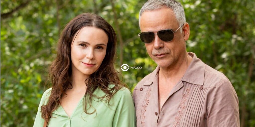 Terra e Paixão - Personagem de Débora Falabella dá pé na bunda em marido embuste: "Se encanta por outro"