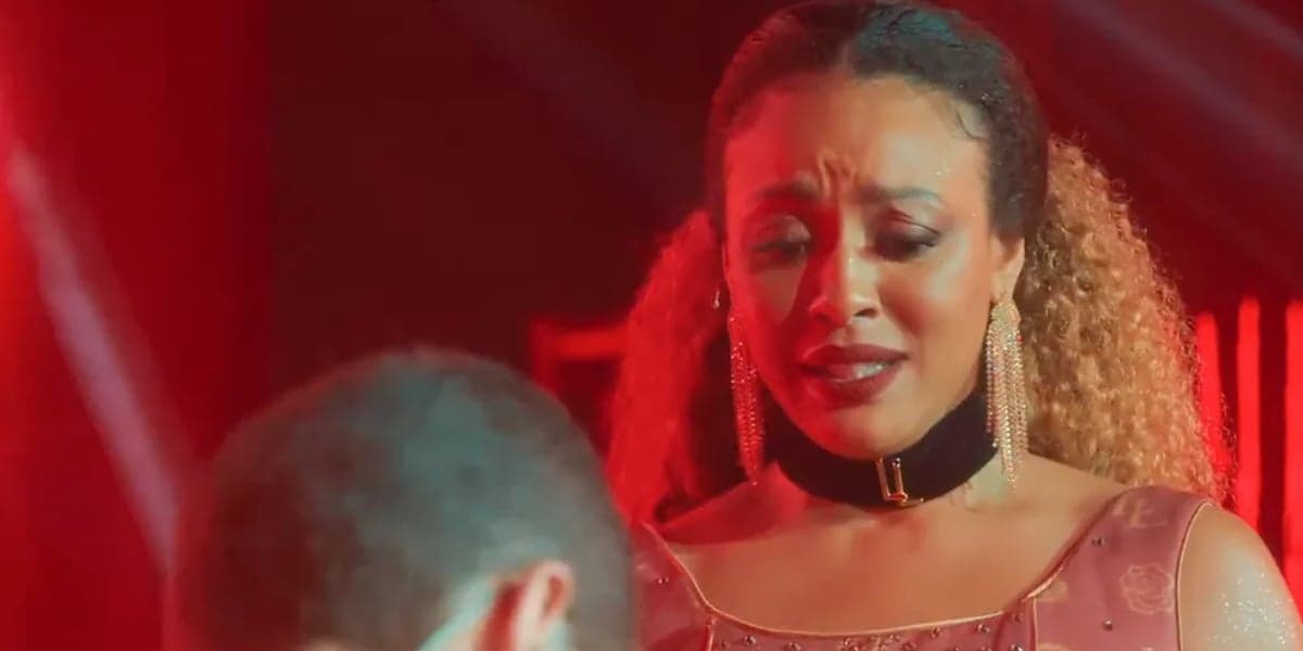 Sol terá reação inesperada a pedido de casamento em "Vai Na Fé" (Foto: Reprodução/TV Globo) Sol terá reação inesperada a pedido de casamento em "Vai Na Fé" (Foto: Reprodução/TV Globo)