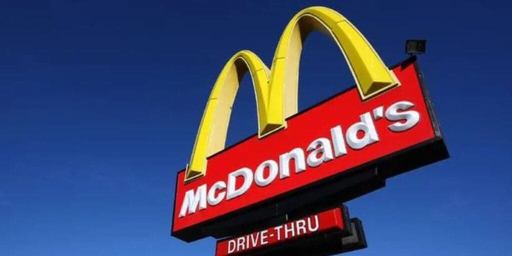 Portas fechadas e onda de demissões: A decisão avassaladora do McDonald's e o comunicado oficial da rede
