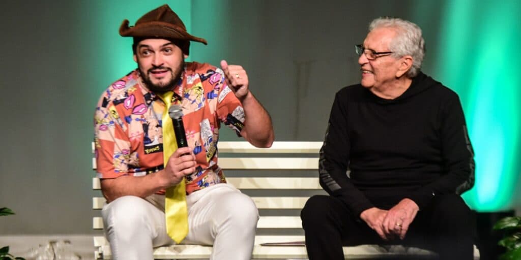 Debandada: Carlos Alberto e estrela da Praça acabam de ser afastados do SBT e agora já descobrimos o porquê