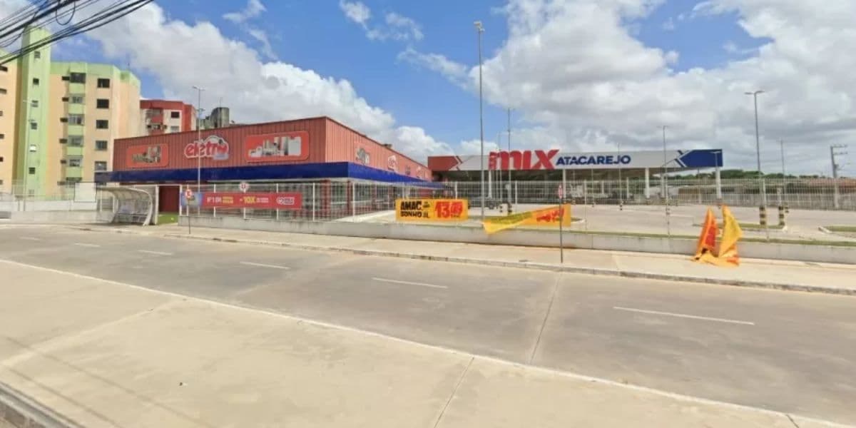 Mix Mateus foi o local em que o rapaz acabou morrendo engasgado com um pedaço de presunto (Reprodução: Interenet) Mix Mateus foi o local em que o rapaz acabou morrendo engasgado com um pedaço de presunto (Reprodução: Interenet)