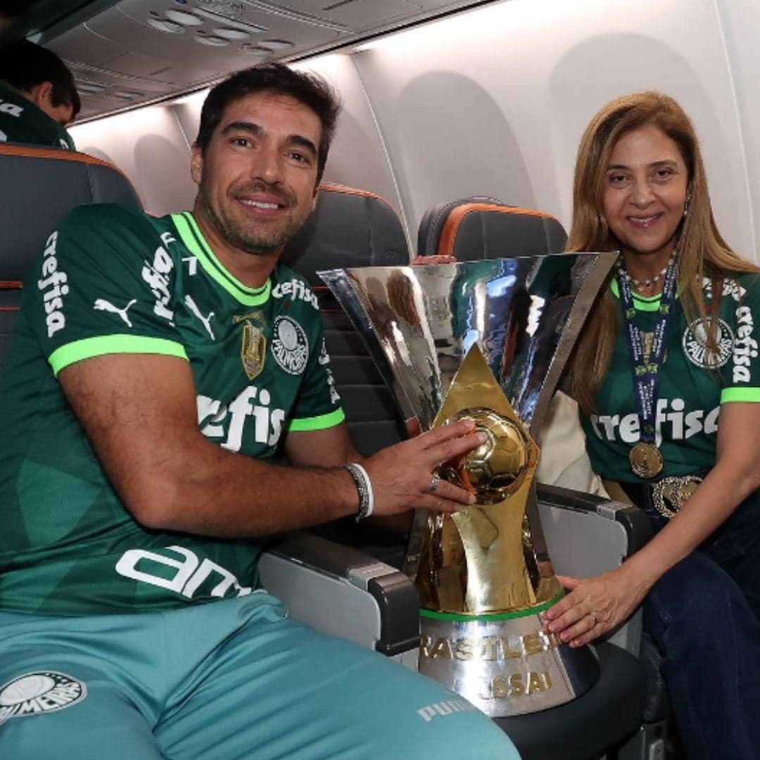 http://tvfoco.uai.com.br/wp-content/uploads/2015/05/Daniela-Mercury.jpg