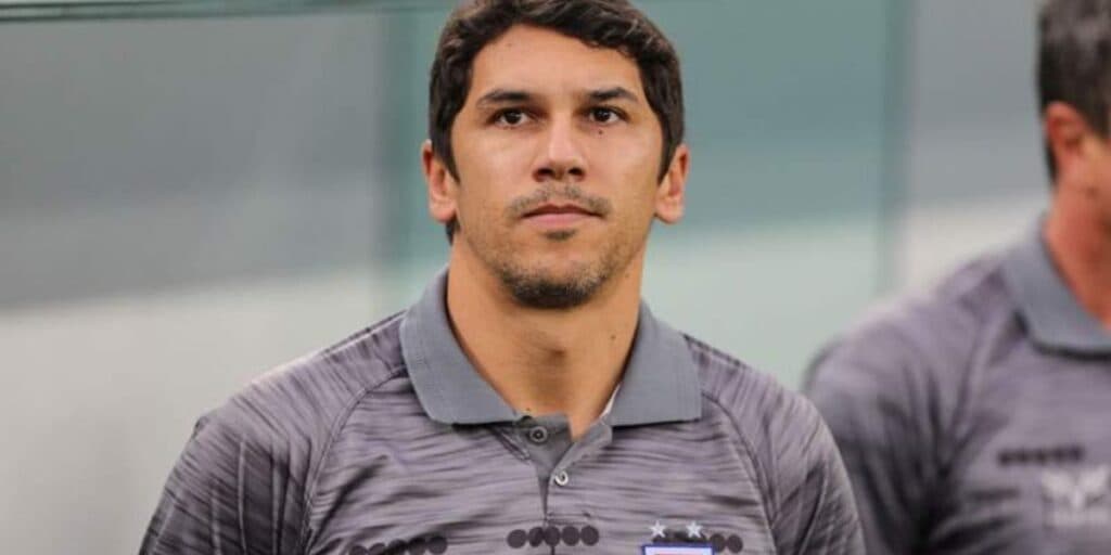 É oficial e confirmado HOJE (06): Botafogo acaba de confirmar contratação 4 dias após adeus de Bruno Lage