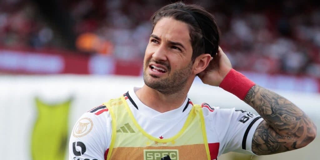 Desprezado por Dorival e Casares está ciente: Desfecho de Pato no São Paulo em 2024 cai como bomba no Morumbi