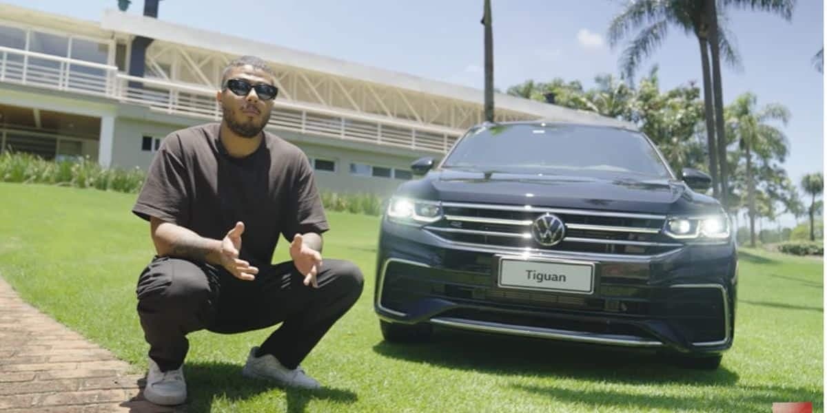 Novo Tiguan sendo apresentado por Cauê Lira (Reprodução: Youtube/AutoEsporte) Novo Tiguan sendo apresentado por Cauê Lira (Reprodução: Youtube/AutoEsporte)