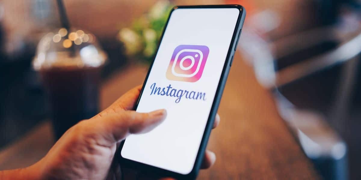 Instagram é utilizado por milhões de brasileiros (Reprodução: Internet)