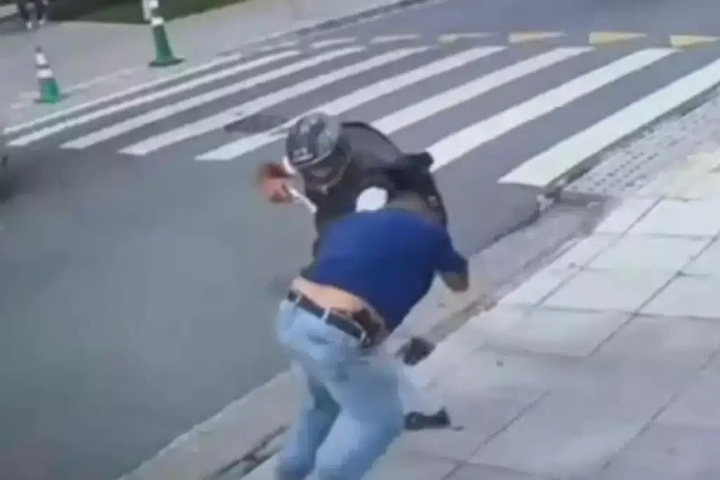 Joel Datena falou sobre a morte de policial em São Paulo durante o Brasil Urgente, da Band, e trouxe novos detalhes da investigação (Foto: Reprodução/ Internet) Joel Datena falou sobre a morte de policial em São Paulo durante o Brasil Urgente, da Band, e trouxe novos detalhes da investigação (Foto: Reprodução/ Internet)