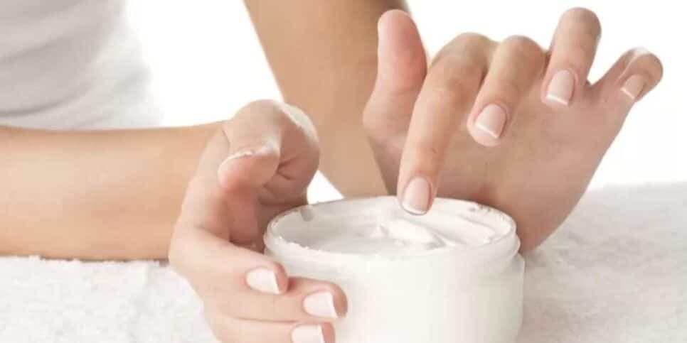 Cuidado com as unhas (Reprodução/Freepik) Cuidado com as unhas (Reprodução/Freepik)
