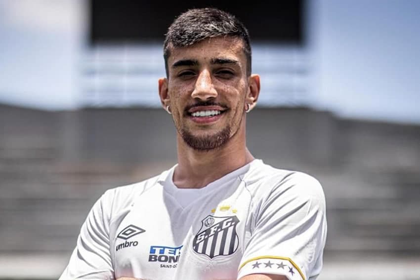 Pedrinho não ficará no Santos - Foto: Raul Baretta/Santos FC Pedrinho não ficará no Santos - Foto: Raul Baretta/Santos FC