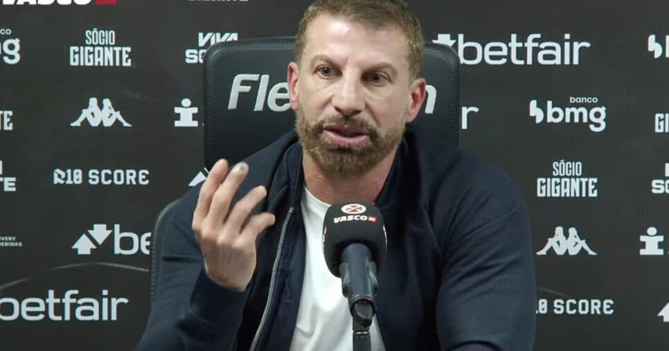 Novo titular absoluto de Carille: Pedrinho confirma chegada de craque para o Vasco