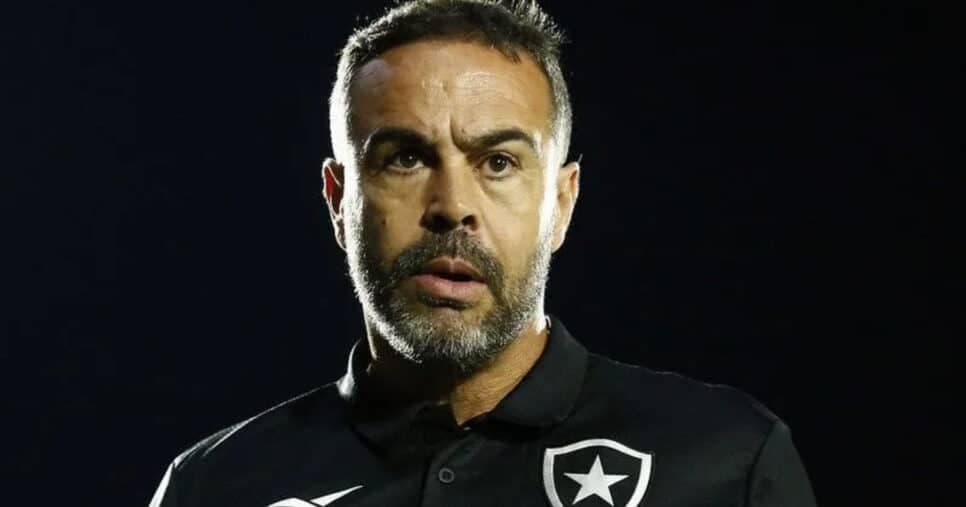 Artur Jorge ganhará reforço de John Textor no Botafogo (Foto: Vitor Silva) Artur Jorge ganhará reforço de John Textor no Botafogo (Foto: Vitor Silva)