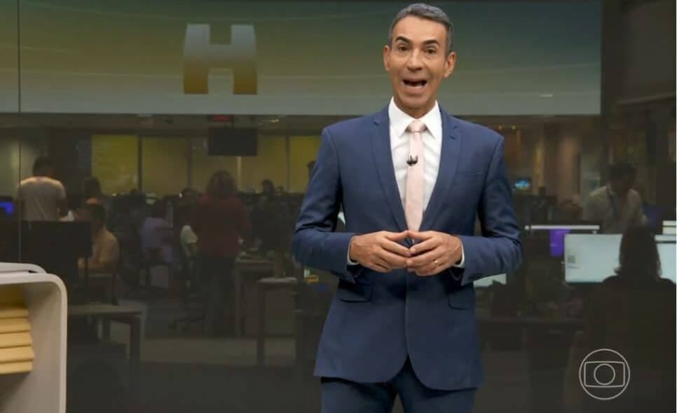 César Tralli, no Jornal Hoje (Foto Reprodução/Globo) César Tralli, no Jornal Hoje (Foto Reprodução/Globo)