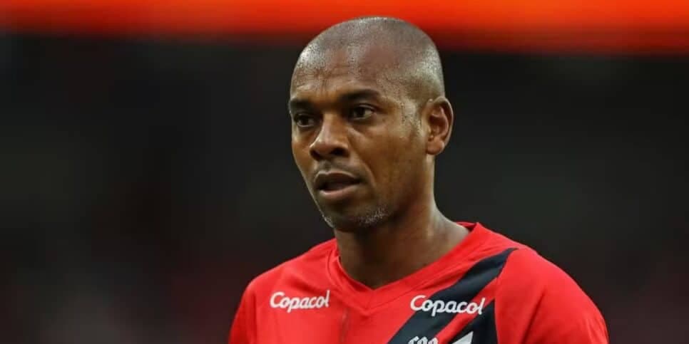 Fernandinho pode ser um novo reforço do Santos (Reprodução: Heuler Andrey) Fernandinho pode ser um novo reforço do Santos (Reprodução: Heuler Andrey)