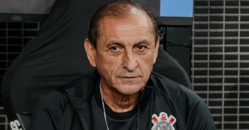 Dupla de Depay e +2: Ramón Díaz arma 3 reforços no Corinthians (Foto: depositphotos.com/henews2.com) Dupla de Depay e +2: Ramón Díaz arma 3 reforços no Corinthians (Foto: depositphotos.com/henews2.com)