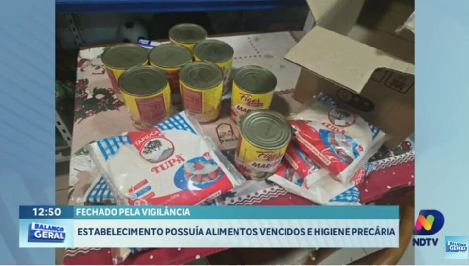 Produtos vencidos apreendidos, o qual a data de validade estava apontando para 2022 (Foto Reprodução/NDTV) Produtos vencidos apreendidos, o qual a data de validade estava apontando para 2022 (Foto Reprodução/NDTV)