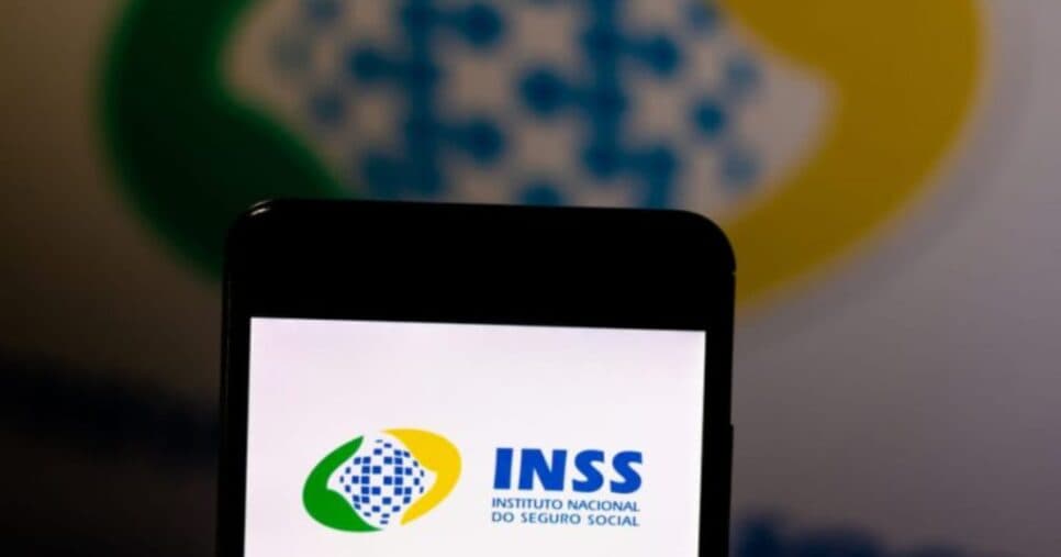 INSS garante 2 vitórias e salva bolso dos idosos 60+ - (Montagem / TV FOCO)