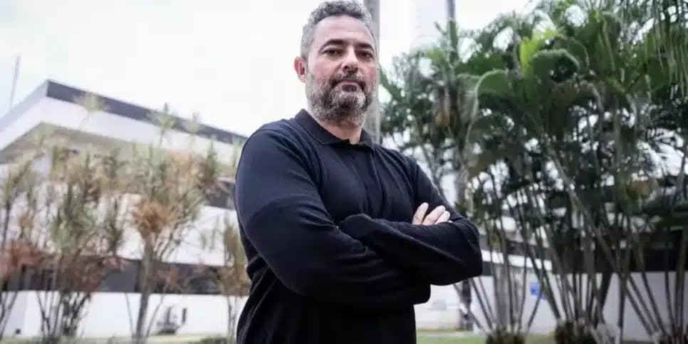 Alexandre Mattos chegou ao Santos na última semana (Reprodução: Raul Baretta) Alexandre Mattos chegou ao Santos na última semana (Reprodução: Raul Baretta)