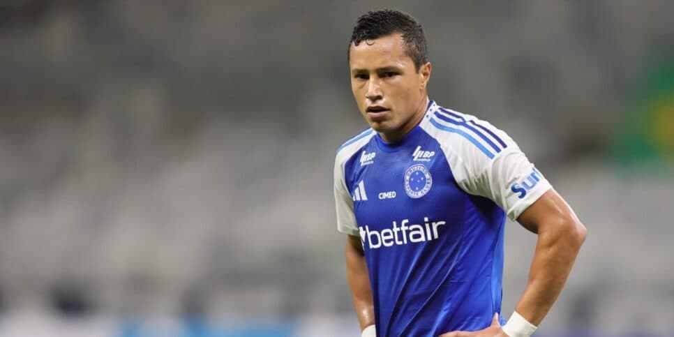 O lateral-esquerdo ainda pertence ao Cruzeiro (Reprodução: Gilson Lobo) O lateral-esquerdo ainda pertence ao Cruzeiro (Reprodução: Gilson Lobo)
