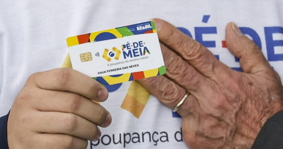 Mais de R$ 9 mil: Governo anuncia novas regras para estudantes garantirem o Pé de Meia em agosto