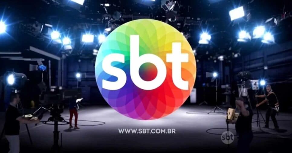 Atriz do SBT não esconde mais, denuncia relacionamento tóxico e assume o que passa: "Medo"