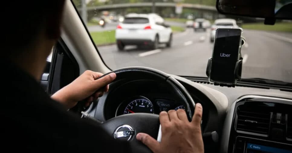 Uber tem limite de 3 ou 4 passageiros? O que diz a regra oficial do app