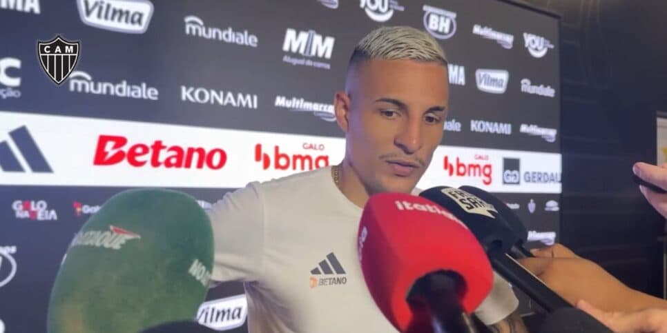 Guilherme Arana tem dispensa aprovada no Atlético-MG e depende de aval de Sampaoli em 2026