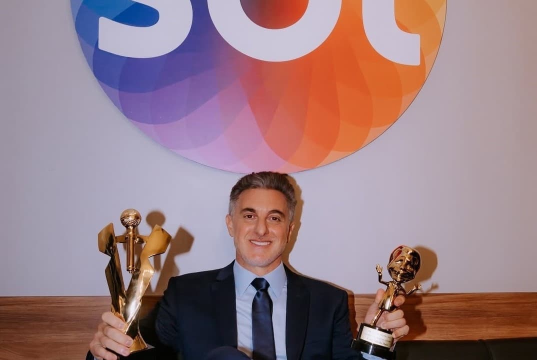 Luciano Huck foi no SBT (Foto: Reprodução / Instagram)
Luciano Huck foi no SBT (Foto: Reprodução / Instagram)