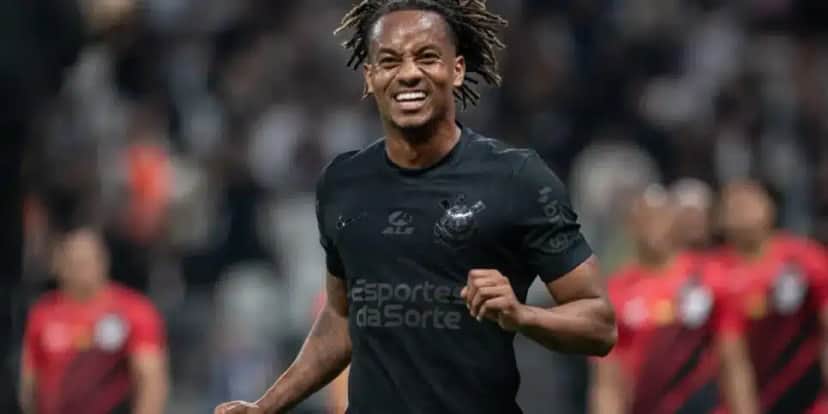 Carrillo fica no Corinthians até dezembro de 2026 (Foto: Reprodução/ Internet) Carrillo fica no Corinthians até dezembro de 2026 (Foto: Reprodução/ Internet)