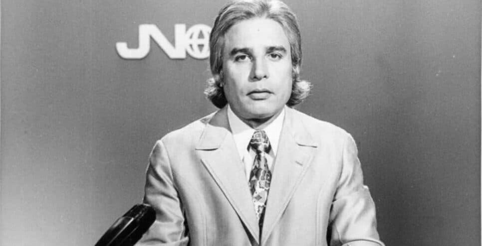 O saudoso apresentador nos primórdios do Jornal Nacional (Foto: Reprodução/ Divulgação) O saudoso apresentador nos primórdios do Jornal Nacional (Foto: Reprodução/ Divulgação)