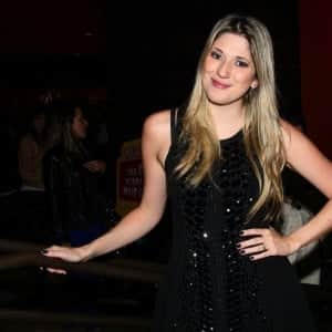 0out2013---dani-calabresa-na-pre-estreia-do-longa-meu-passado-me-condena---o-filme-em-shopping-de-sao-paulo-com-fabio-porchat-e-mia-mello-no-elenco-a-comedia-romantica-1381473352861_300x300 0out2013---dani-calabresa-na-pre-estreia-do-longa-meu-passado-me-condena---o-filme-em-shopping-de-sao-paulo-com-fabio-porchat-e-mia-mello-no-elenco-a-comedia-romantica-1381473352861_300x300