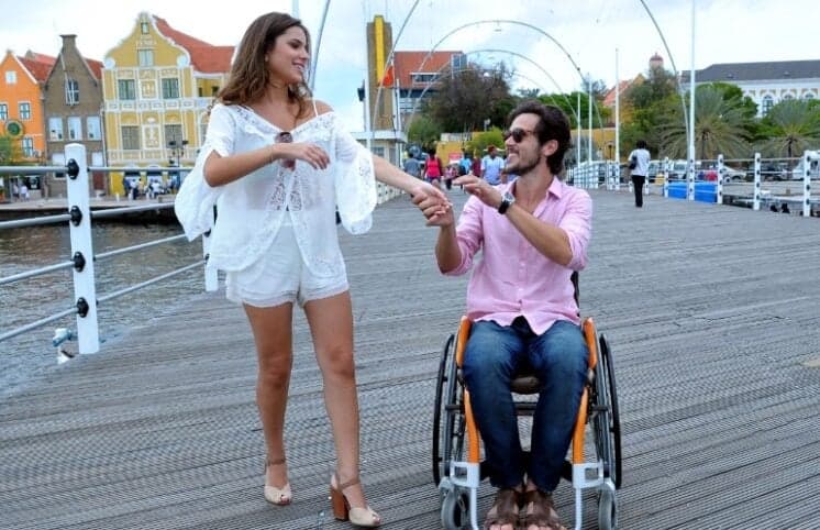 Nova novela da Record enfrentará "Em Família" e "Falso Brilhante"