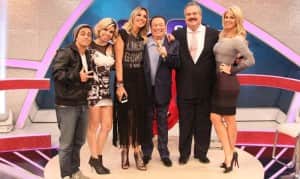 Gilberto Barros participa do quadro "Elas Querem Saber", do "Programa Raul Gil" (Foto: Rodrigo Belentani/ SBT) Gilberto Barros participa do quadro "Elas Querem Saber", do "Programa Raul Gil" (Foto: Rodrigo Belentani/ SBT)