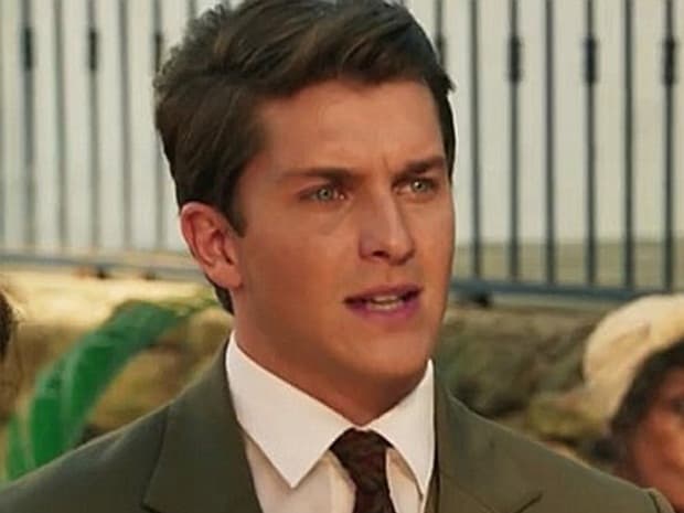 Êta Mundo Bom: resumo do capítulo de hoje, terça, 18 de agosto