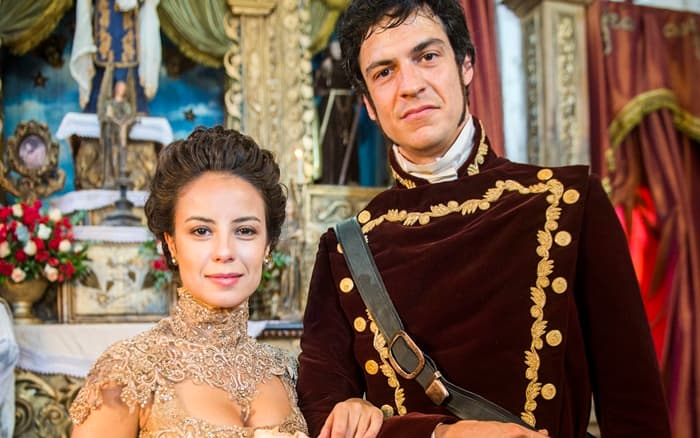 Joaquina (Andreia Horta) e Rubião (Mateus Solano) prontos para o casamento em 'Liberdade, Liberdade' (Foto: Globo/João Miguel Júnior) retrospectiva Joaquina (Andreia Horta) e Rubião (Mateus Solano) prontos para o casamento em 'Liberdade, Liberdade' (Foto: Globo/João Miguel Júnior) retrospectiva