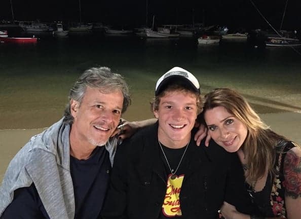 Marcello Novaes é flagrado observando filho atuando em nova novela