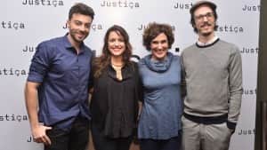 Manuela Dias e colaboradores de "Justiça" (Foto: Globo/João Miguel Júnior) Manuela Dias e colaboradores de "Justiça" (Foto: Globo/João Miguel Júnior)
