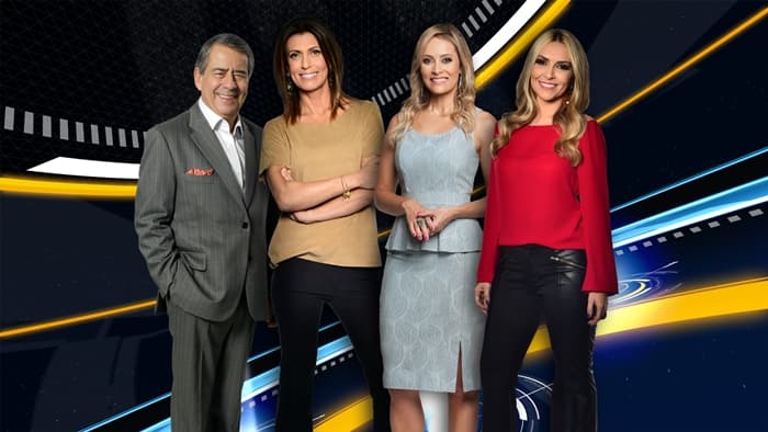 Paulo Henrique Amorim, Janine Borba, Patrícia Costa e Thalita Oliveira comandam o "Domingo Espetacular" (Foto: Divulgação/Record) Paulo Henrique Amorim, Janine Borba, Patrícia Costa e Thalita Oliveira comandam o "Domingo Espetacular" (Foto: Divulgação/Record)