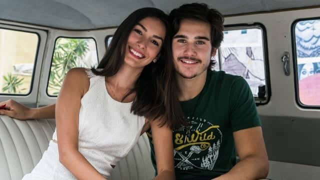 Yasmin, interpretada por Marina Moschen e Zac, interpretado por Nicolas Prattes em "Rock Story"(Foto: Divulgação) Yasmin, interpretada por Marina Moschen e Zac, interpretado por Nicolas Prattes em "Rock Story"(Foto: Divulgação)