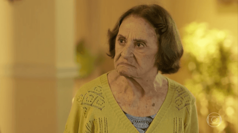 Sinhá (Laura Cardoso) em cena de "Sol Nascente" (Foto: Reprodução/Globo) Sinhá (Laura Cardoso) em cena de "Sol Nascente" (Foto: Reprodução/Globo)
