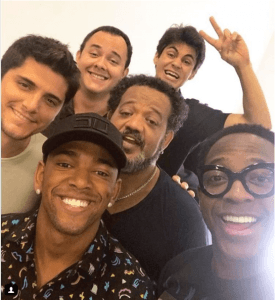 Nego do Borel com elenco de Os Trapalhões. Foto reprodução/Instagram. Nego do Borel com elenco de Os Trapalhões. Foto reprodução/Instagram.